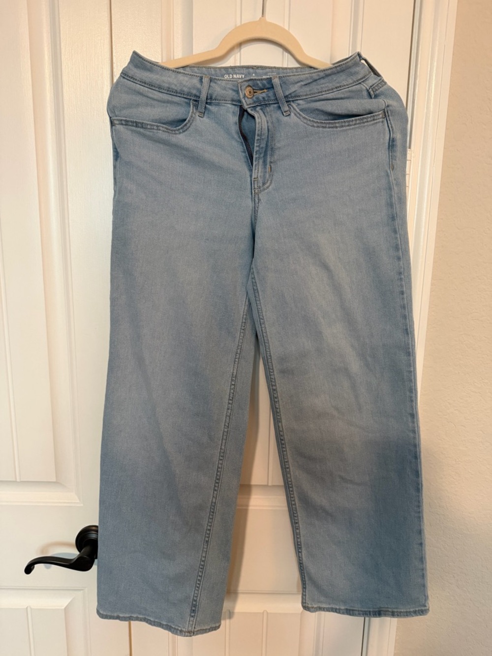 Old Navy Light Wash WOW High Rise Wide-Leg Jeans 4P